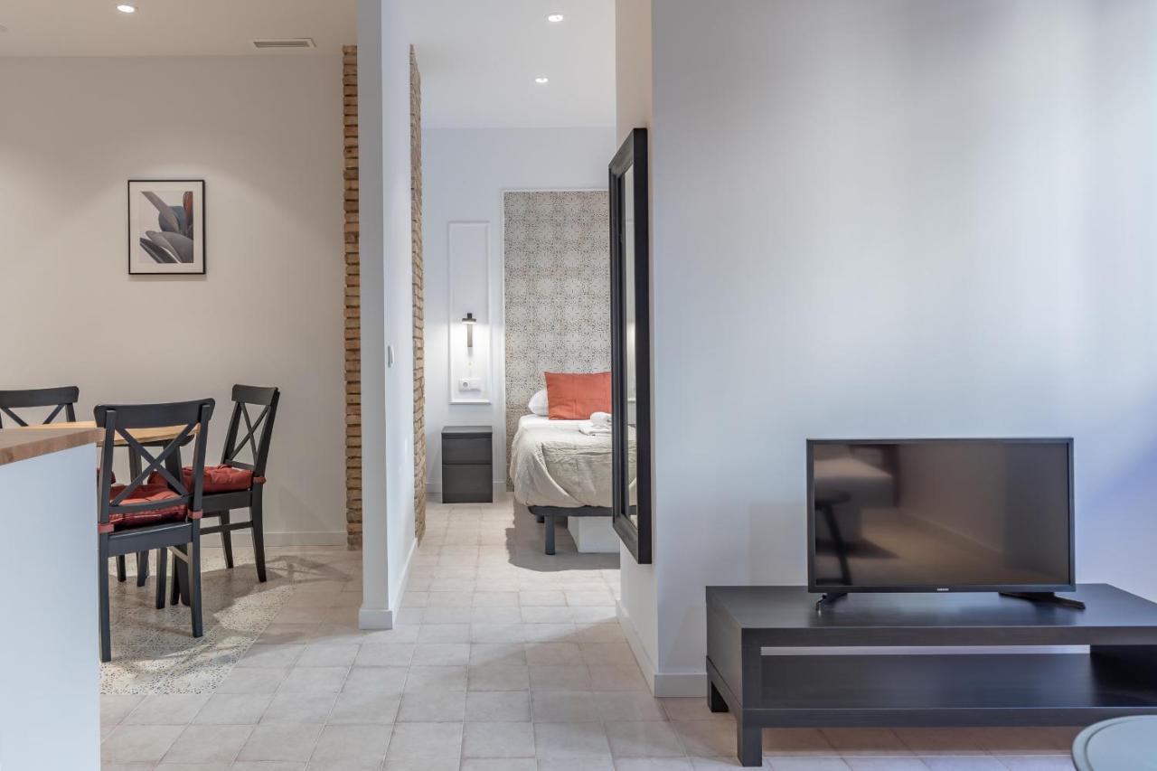 Modern Apartment Close To City Centre Valencia Bagian luar foto