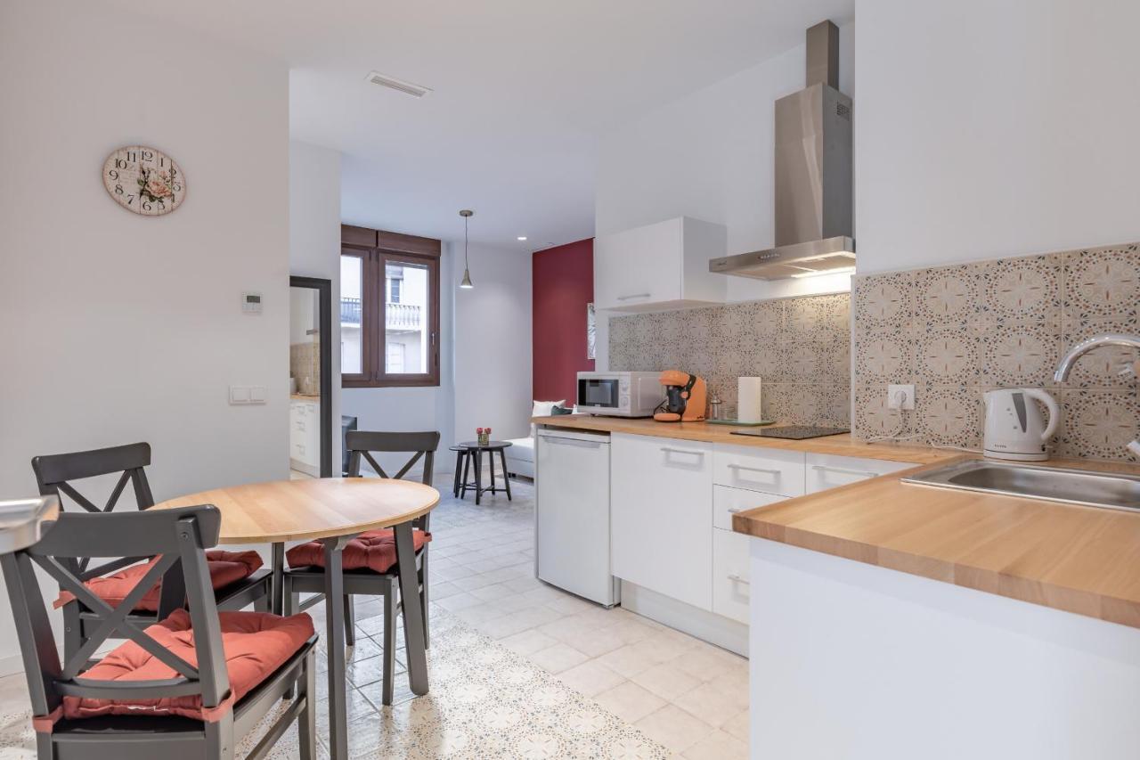Modern Apartment Close To City Centre Valencia Bagian luar foto